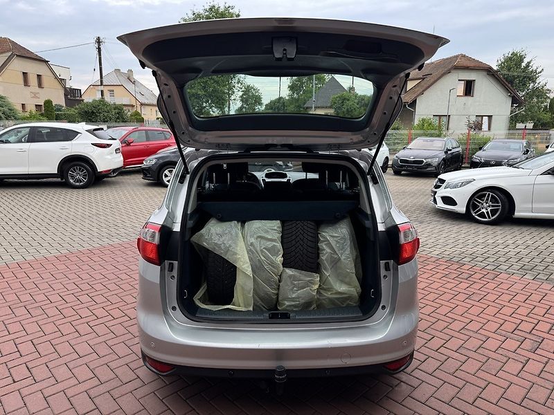 Ford C-MAX (2010) 1.6i Ti-VCT Digi Klima Výhřevy - fotka 18 z 44