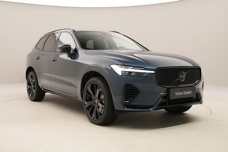 Volvo XC60 T8 AWD RECHARGE BLACK EDITION - fotka 15 z 63