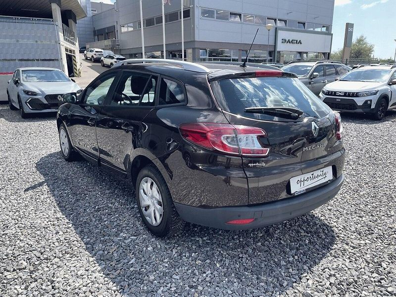 Renault Mégane (2015) 1.6,16V, 81kW, Life,1.Maj - fotka 3 z 30