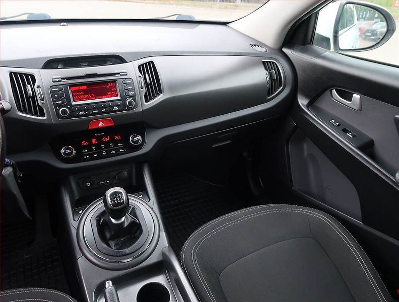 Kia Sportage (2011) 1.7 CRDi, Tempomat - fotka 8 z 18