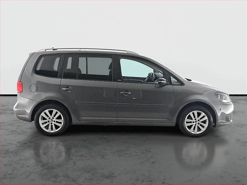 Volkswagen Touran (2012) 1.2 TSI, 7 míst, Navi - fotka 6 z 17
