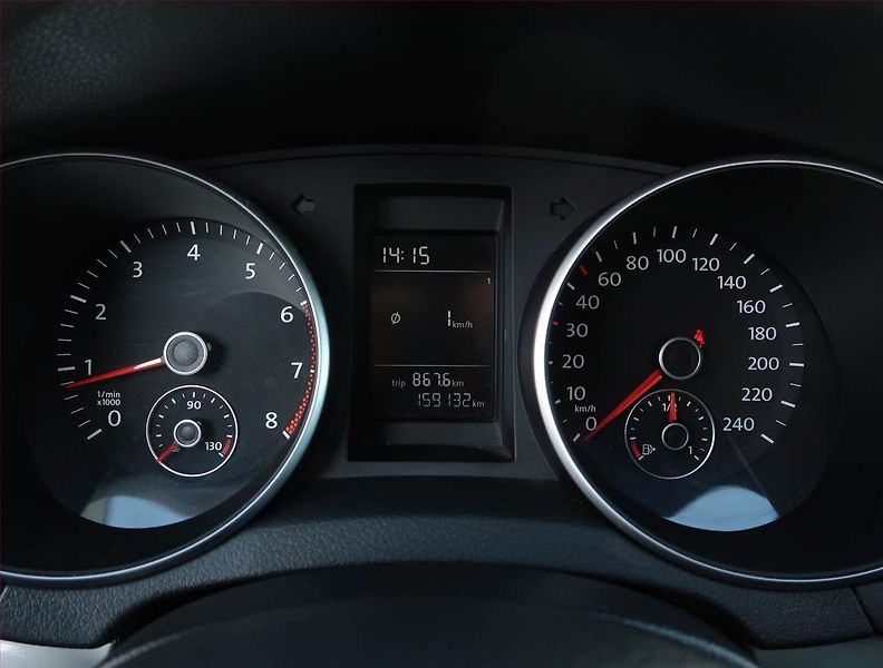 Volkswagen Golf (2011) 1.2 TSI, Tempomat - fotka 11 z 17