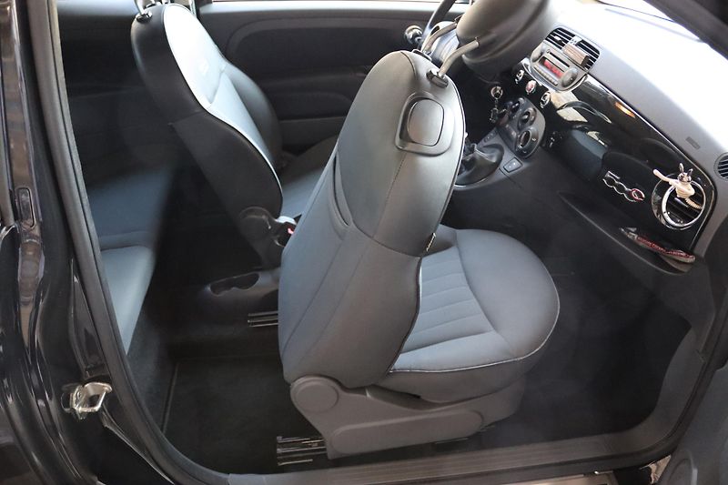 Fiat 500C CABRIO KRÁSNÉ SVEZENÍ - fotka 41 z 48