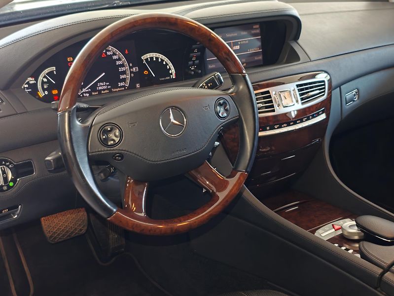 Mercedes-Benz CL 500 AMG - fotka 21 z 35