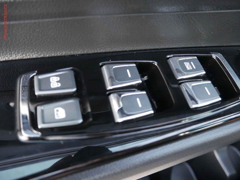 SsangYong Korando (2024) 1.5 T-GDi, ČR, LED, kamera - fotka 17 z 18