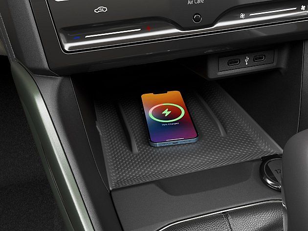 Vyšší výbavy Kylaqu nabízejí digitální přístrojový štít, dotykový infotainment a odvětrávaná přední sedadla., zdroj: Se svolením Škoda.