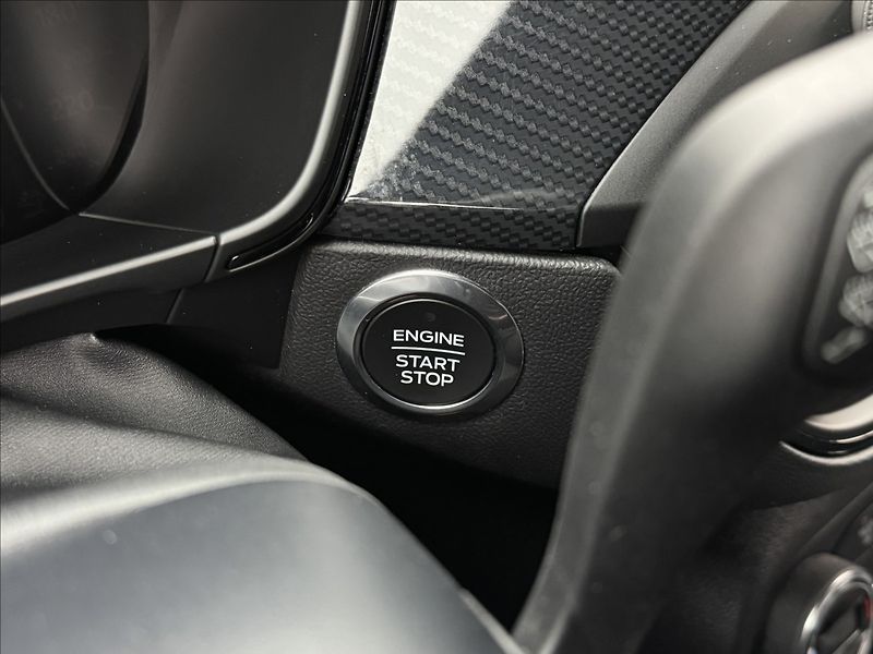 Ford Focus 1,5 ST-LINE ZÁRUKA LED 1MAJ ČR - fotka 16 z 40