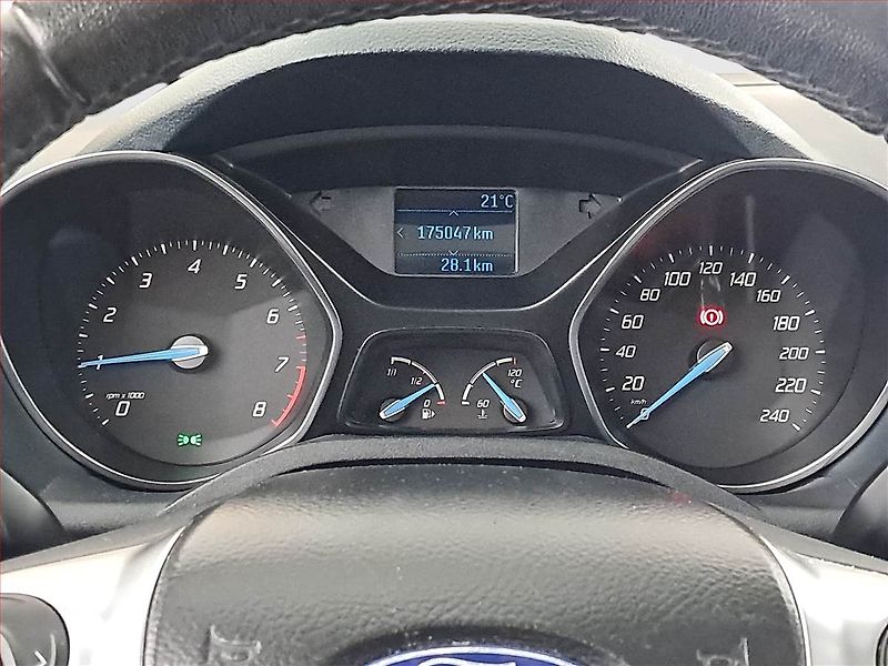 Ford C-MAX (2011) 1.6 16V, Vyhř. sedaček - fotka 11 z 15