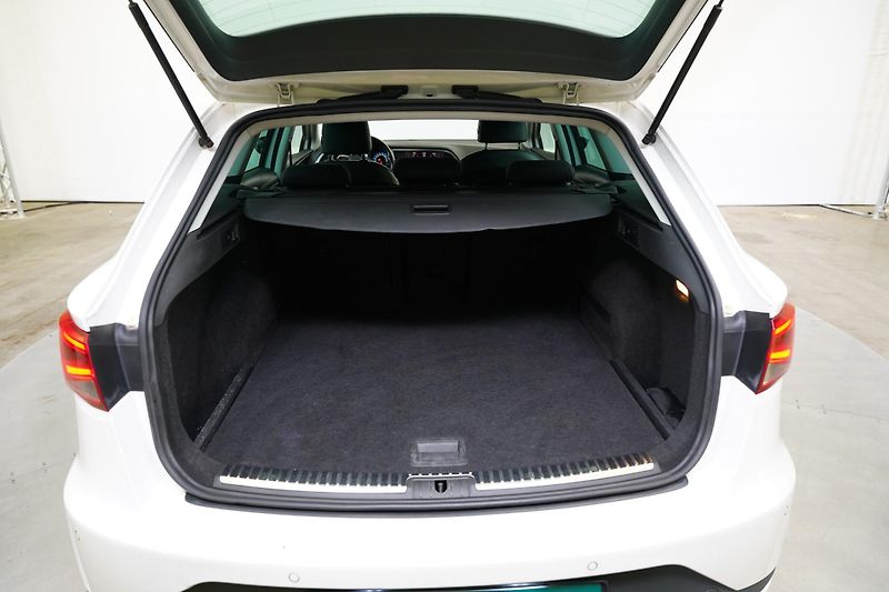 Seat Leon - fotka 27 z 28