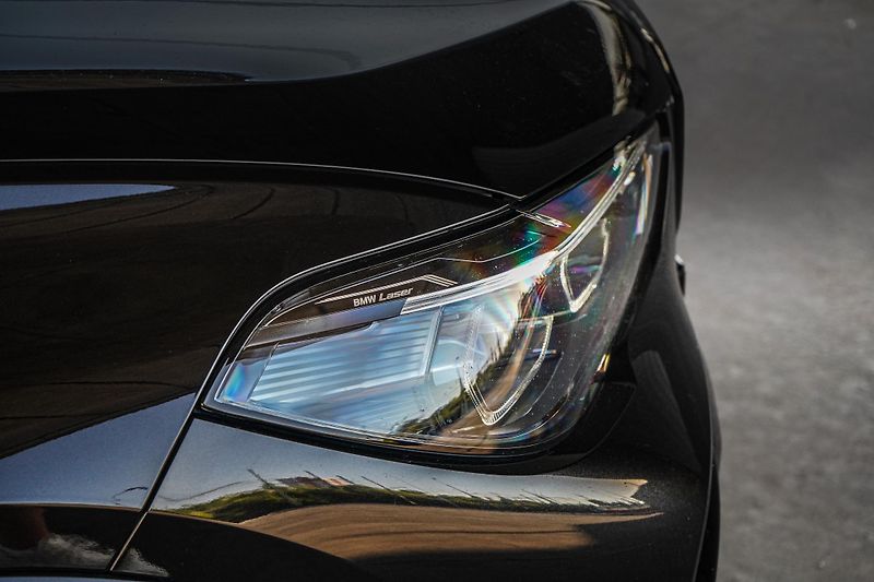 BMW X5 (2022) BMW X5 M50i - fotka 9 z 50