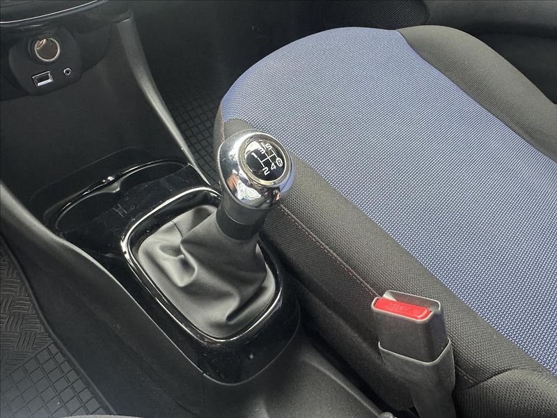 Citroën C1 1,0 VTi, JCC+,Carplay,Kamera - fotka 26 z 28