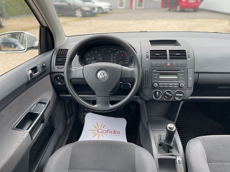 Volkswagen Polo 1.2i 44kW*KLIMA* - fotka 22 z 27