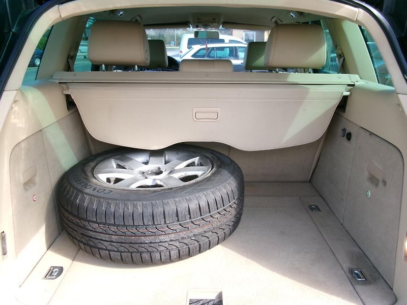 Volkswagen Touareg (2004) 2,5TDI DSG AC TEMP ALU  - fotka 11 z 24