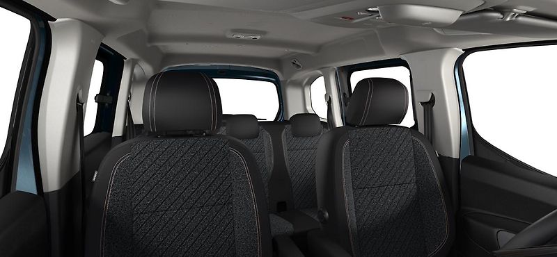 Peugeot Rifter (2026) ALLURE PureTech 110 S&S MAN6 - fotka 8 z 9