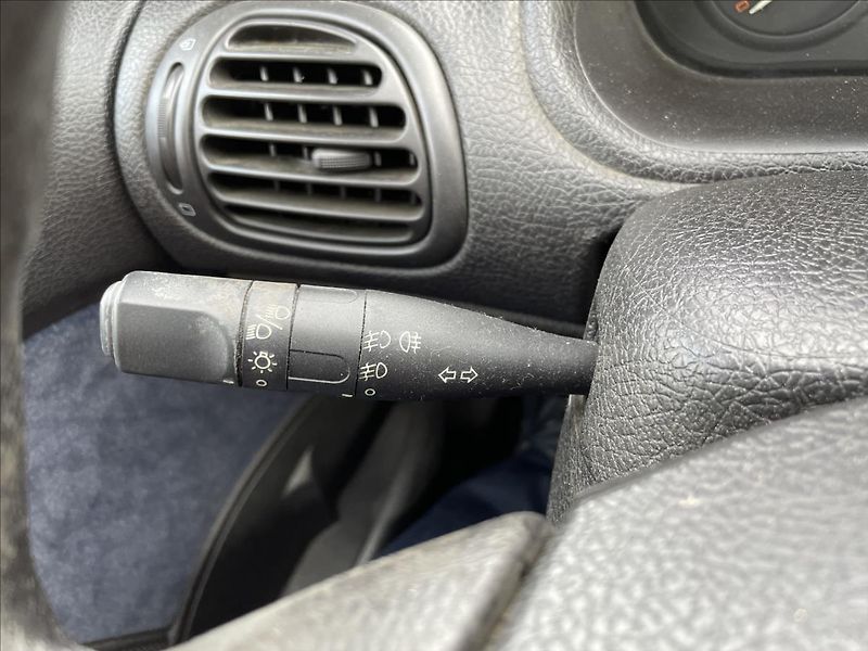 Peugeot 206 1,4i 55kW*tažné*Zachovalé auto - fotka 19 z 36