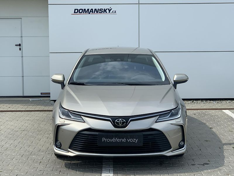 Toyota Corolla SD COMFORT STYLE TECH 1.5 VVTi - fotka 8 z 28