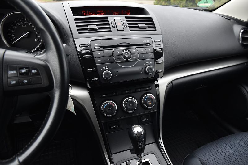 Mazda 6 MZR 2.0 DISI A/T,KLIMA,TEMP,AL - fotka 16 z 39