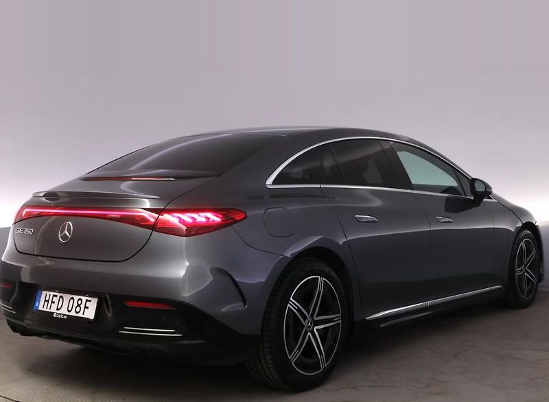 Mercedes-Benz EQE 350 AMG SoH 95% Kamera Ambient - fotka 4 z 26