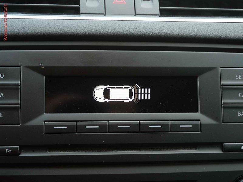 Škoda Octavia (2013) 1.2TSi, Ambition, autoAC - fotka 16 z 17