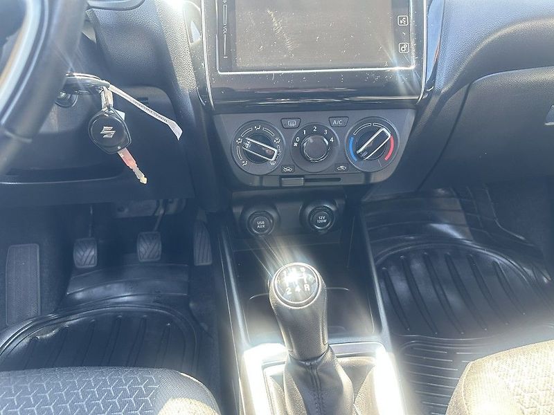 Suzuki Swift 1.2i 66kW Dualjet  serviska - fotka 9 z 20