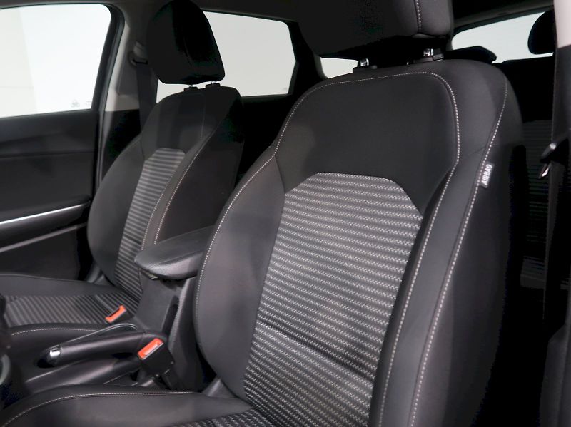 Kia Ceed (2022) SW TOP 1.5T-GDi 118KW - fotka 14 z 33