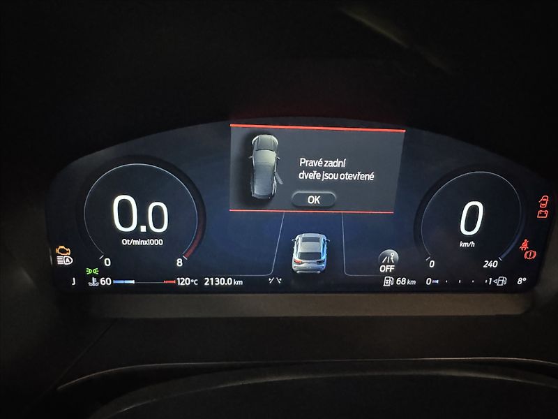 Ford Kuga 1,5   1,5 TSI TITANIUM 111 kW - fotka 13 z 16