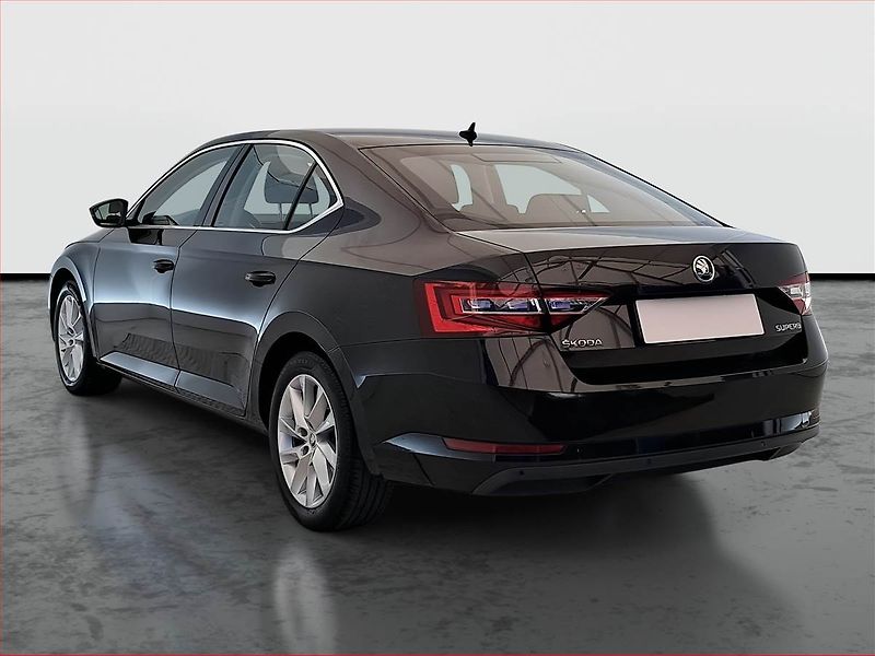 Škoda Superb (2017) 2.0 TDI, Serv.kniha, Navi - fotka 4 z 18