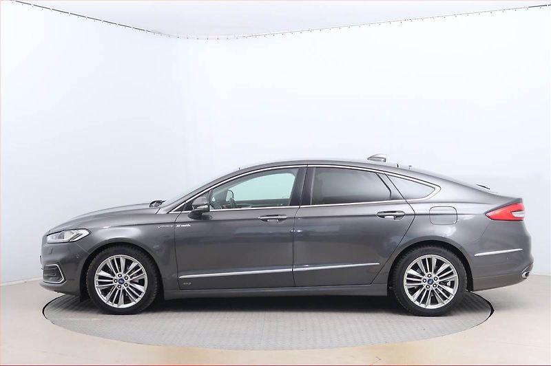 Ford Mondeo (2020) Vignale 2.0 EcoBlue, 4X4 - fotka 3 z 15