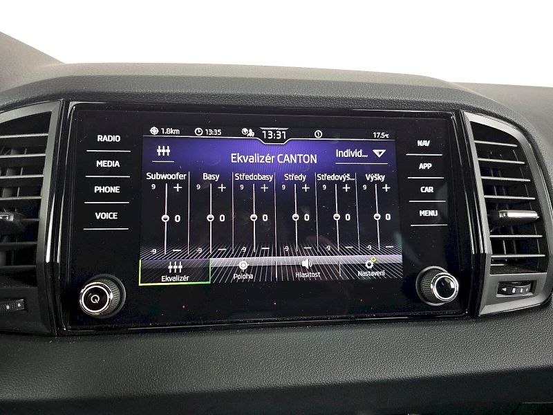 Škoda Karoq (2025) 1.5TSi 110kW DSG SPORTLINE TAŽ - fotka 21 z 35