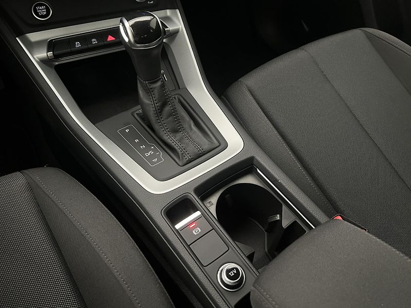 Audi Q3 35 TFSI AUT CZ - fotka 24 z 42