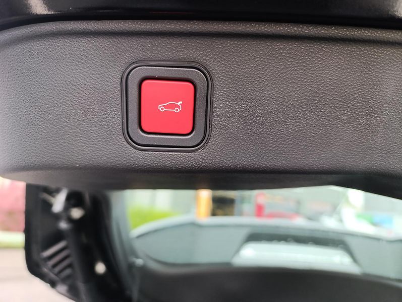 Alfa Romeo Junior (2026) Ibrida 1,2 145k eDCT6 - fotka 9 z 17
