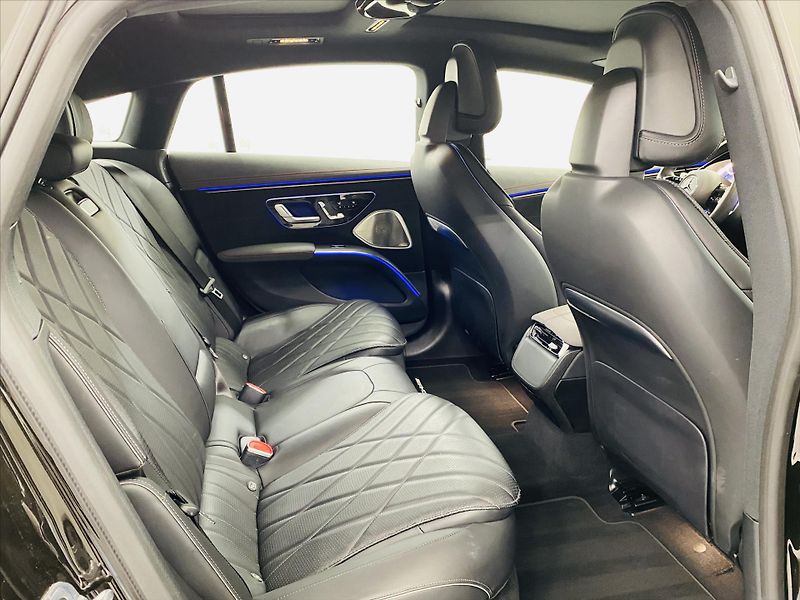 Mercedes-Benz EQS 53 4MATIC+ AMG 118 kWh - fotka 7 z 30