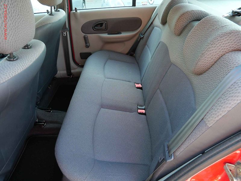 Renault Thalia (2005) 1.4i - fotka 10 z 12