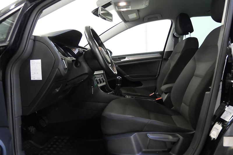 Volkswagen Golf - fotka 2 z 15