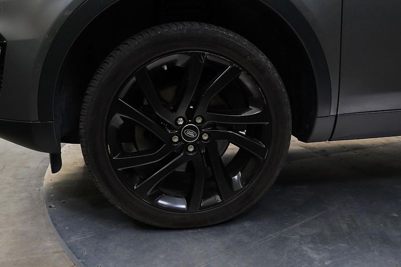 Land Rover Discovery Sport - fotka 10 z 25