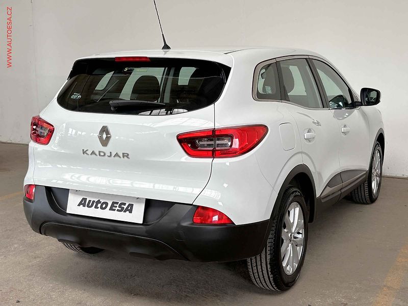 Renault Kadjar (2015) 1.2 TCe, 2.maj,ČR, Výhř.sed. - fotka 4 z 15