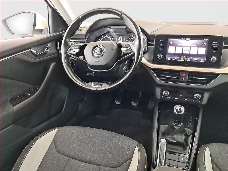 Škoda Scala (2021) Style Plus 1.0 TSI, Serv.kniha - fotka 7 z 19