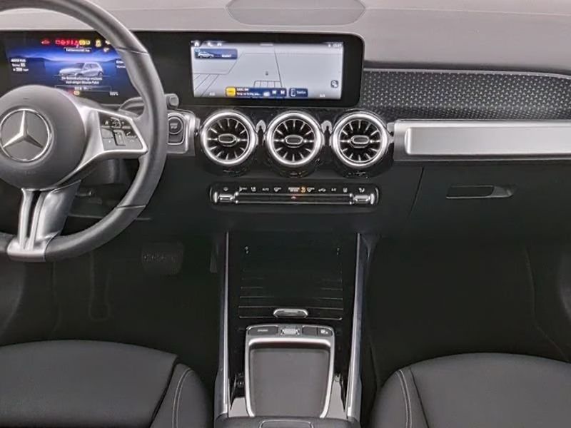 Mercedes-Benz EQB 300 4M Progressive Pano - fotka 6 z 7