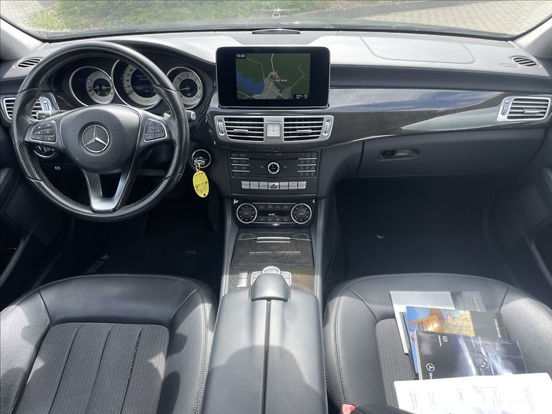 Mercedes-Benz CLS 2,2 250d 4-Matic 150kw GPS LED - fotka 13 z 35
