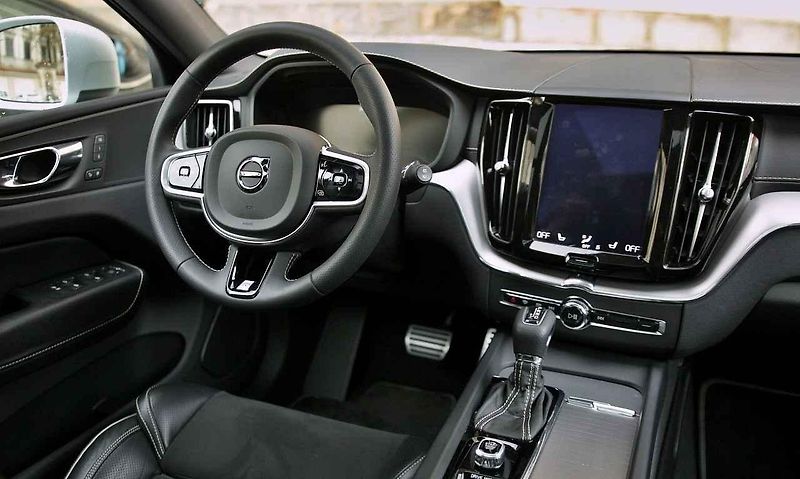 Volvo XC60.