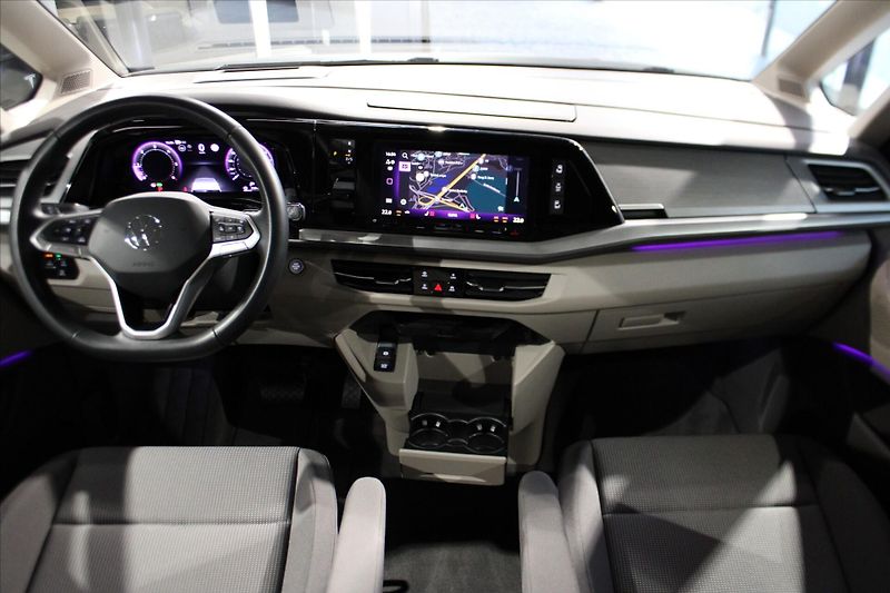 Volkswagen Multivan T7 TDi DSG Edition ACC/NezTop/ - fotka 11 z 38