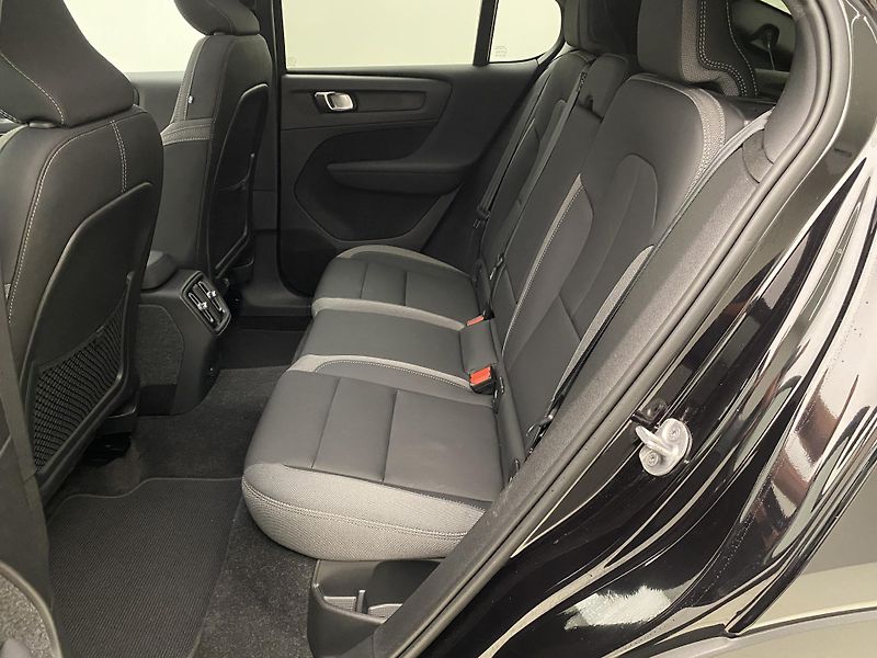 Volvo C40 PURE ELECTRIC RECHARGE PLUS - fotka 5 z 57