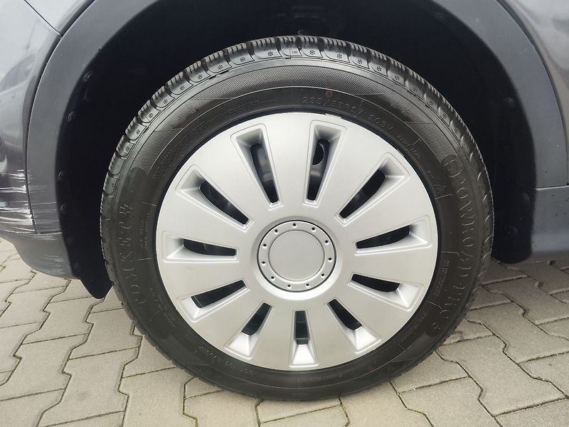 Ford Kuga 1.5 EB/110kW Sync Edition - fotka 28 z 28
