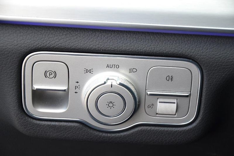 Mercedes-Benz GLE 350.de Plug-in Hybrid AMG 4Mat - fotka 15 z 46