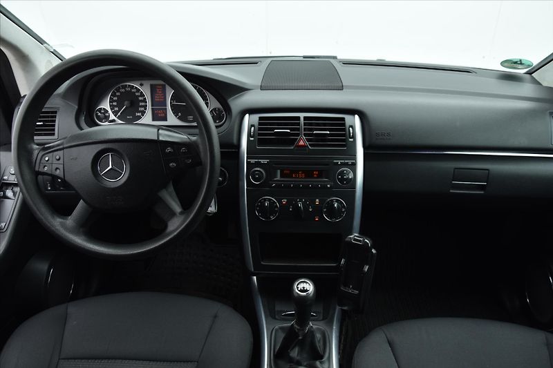 Mercedes-Benz Třídy B 180 CDI KLIMATIZACE - fotka 12 z 17