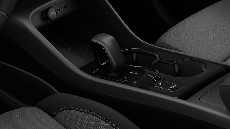 Volvo XC40 (2026) B4 AUT DARK PLUS - fotka 10 z 10