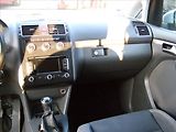 Volkswagen Touran 1,2   77KW REZERVACE - náhled 23