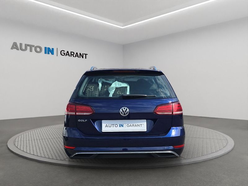 Volkswagen Golf (2018) VARIANT 1.0 TSi 81kW, ČR, serv - fotka 6 z 23