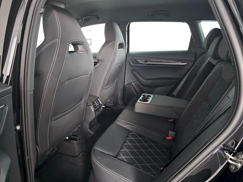 Škoda Karoq (2025) 2.0TSi 140kW 4X4 SPORTLINE TAŽ - fotka 7 z 35