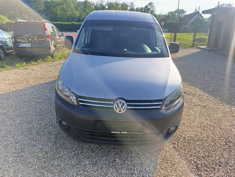 Volkswagen Caddy (2011) 1.6 TDi klima tažné 75kw - fotka 4 z 21